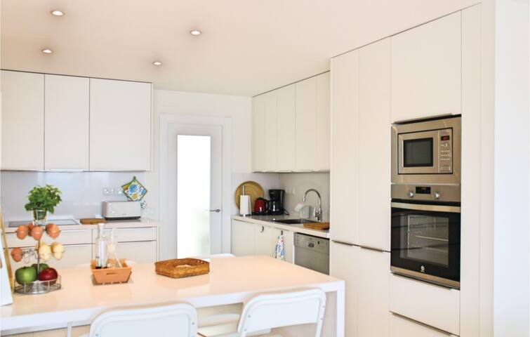 Cozy apartment in Tossa de Mar gallery image 4