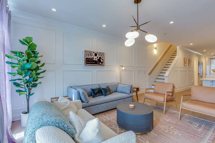 Belmont Music Row 4 Bed with Rooftop, Parking, 10