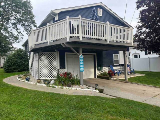 Newport East Private House Walk to Beaches 6beds gallery image 2