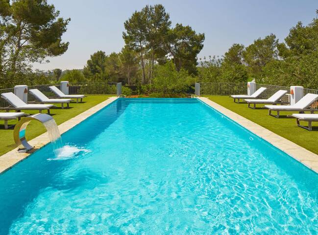 Agencia Inmobiliaria iHouseIbiza
 managed Airbnb listing 1