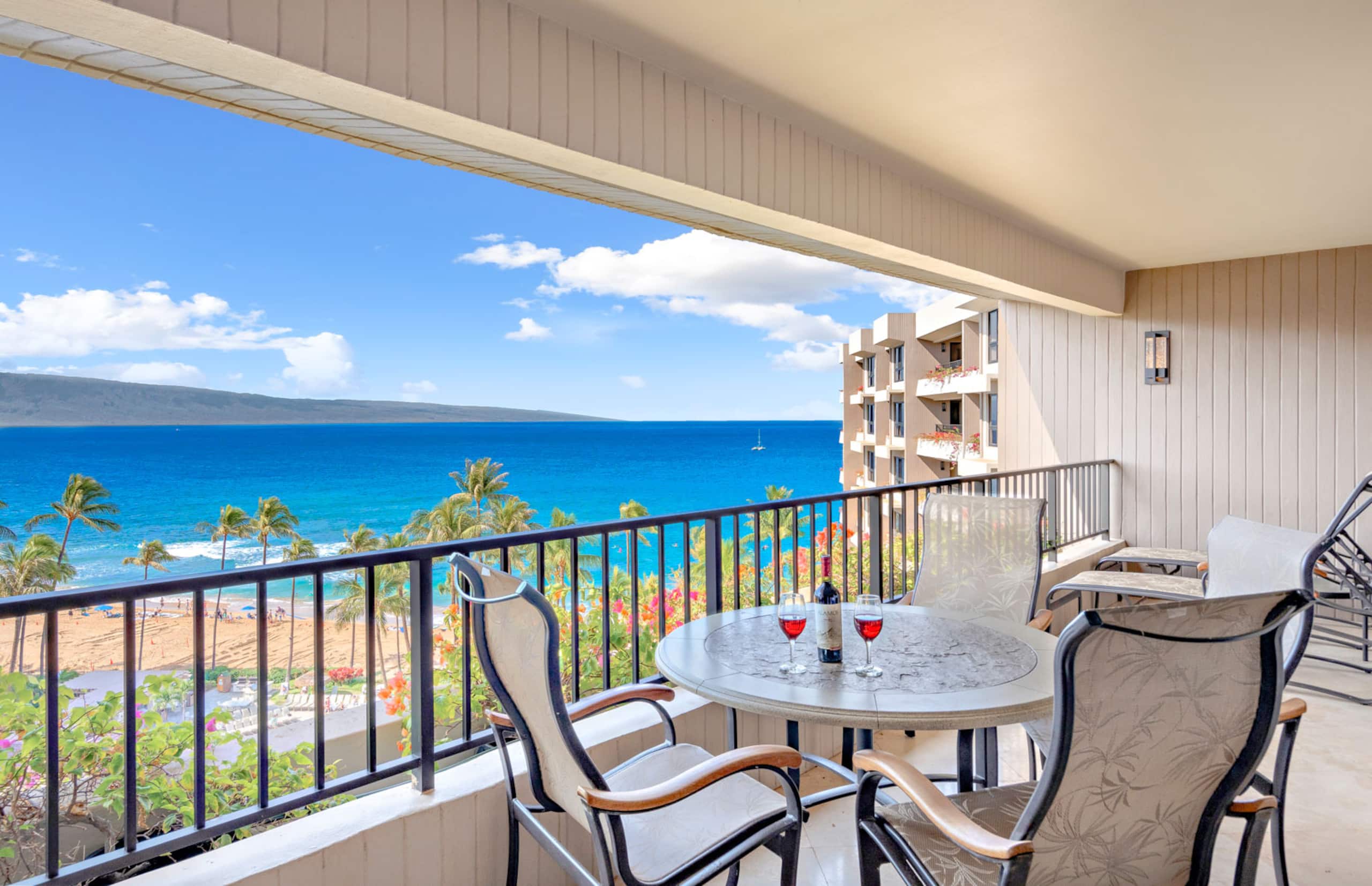 Condo in Lahaina · ★4.63 · 2 bedrooms · 4 beds · 2 baths - Image 19