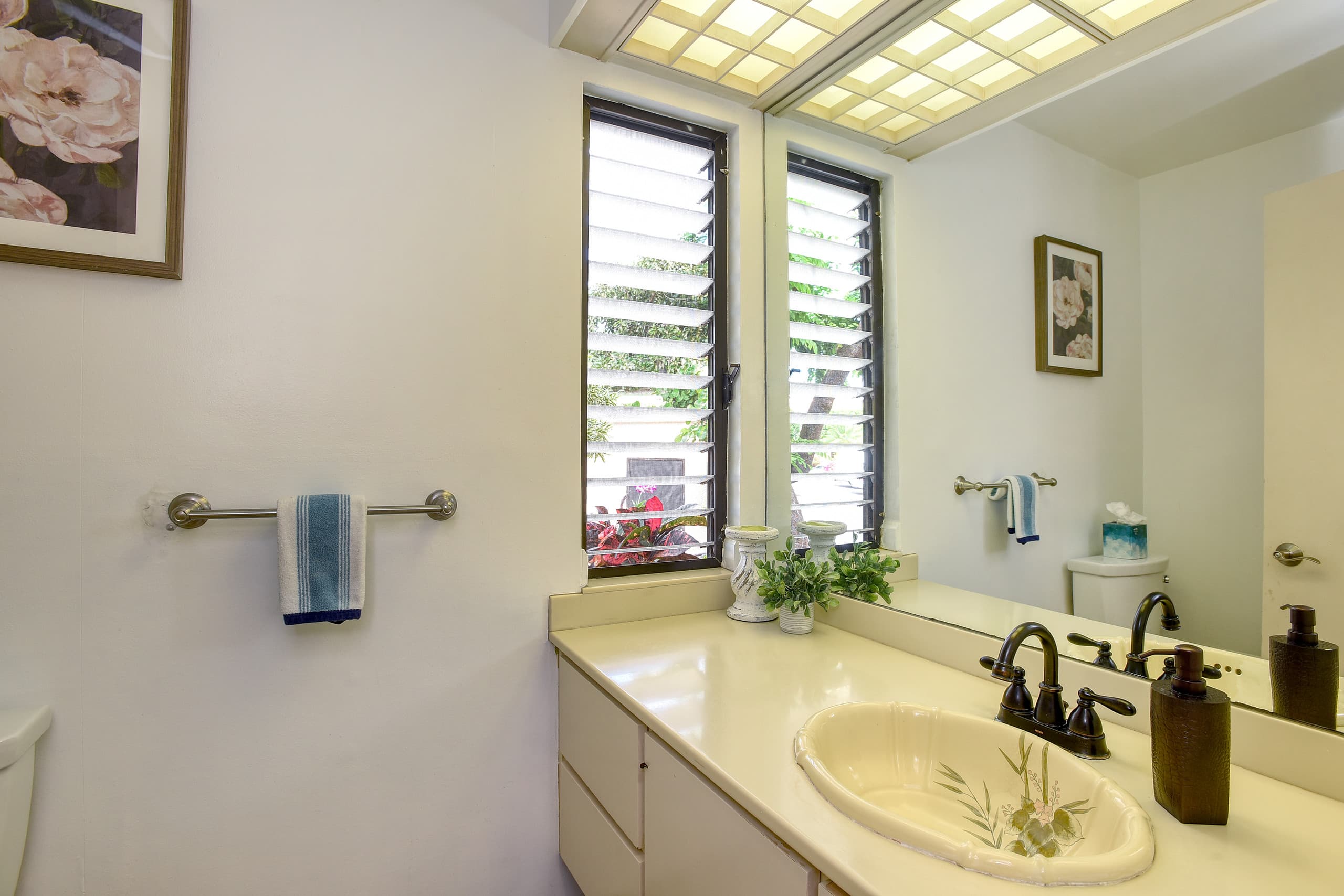 Condo in Kihei · ★5.0 · 2 bedrooms · 3 beds · 2 baths - Image 15