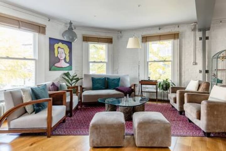 Experience London in amazing reconverted Gin house