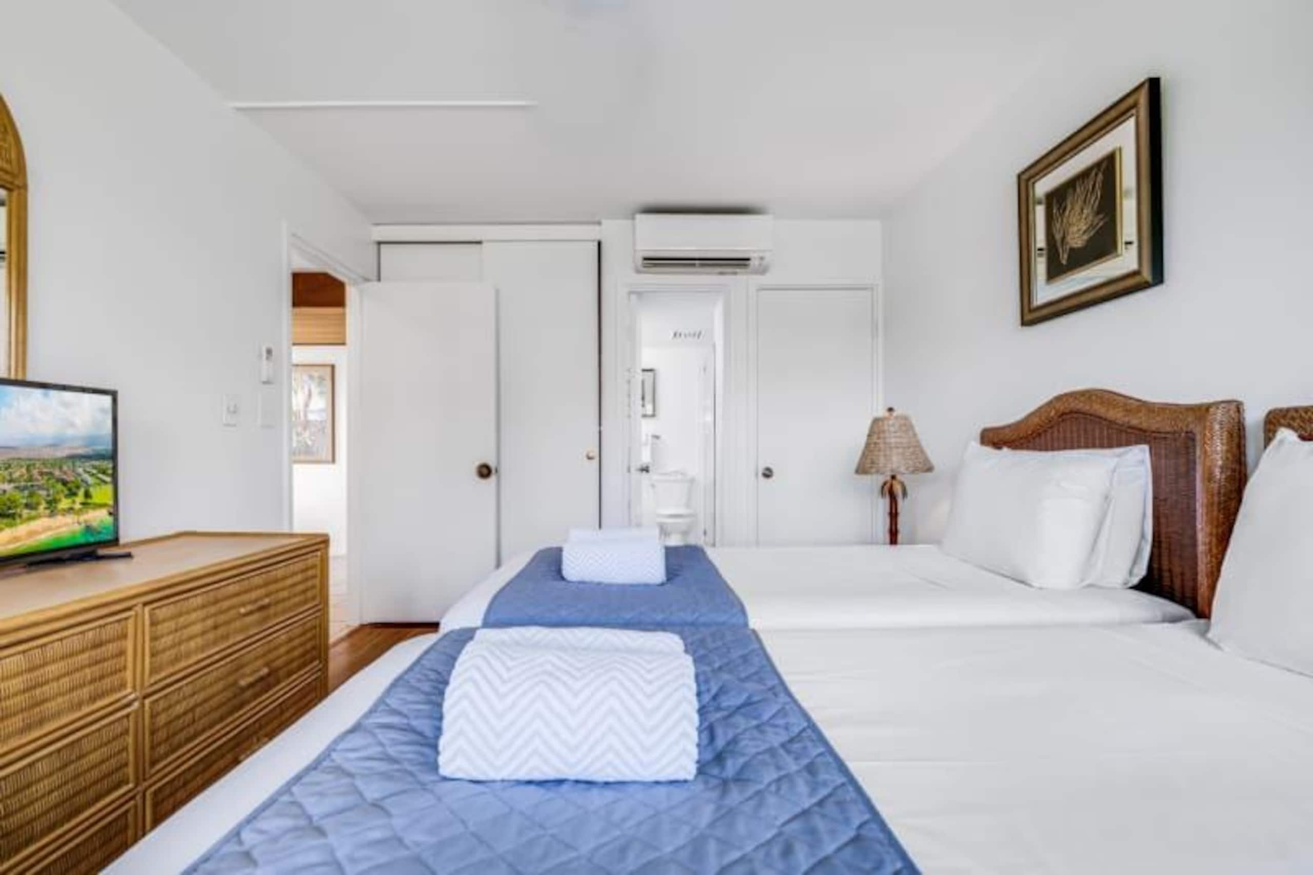 Condo in Kihei · ★5.0 · 2 bedrooms · 3 beds · 2 shared baths - Image 11