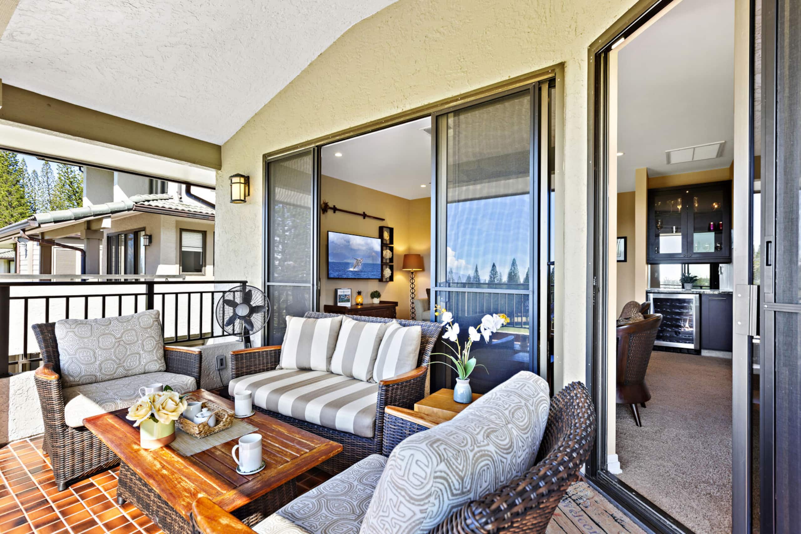 Condo in Lahaina · ★4.82 · 1 bedroom · 2 beds · 1.5 baths - Image 5