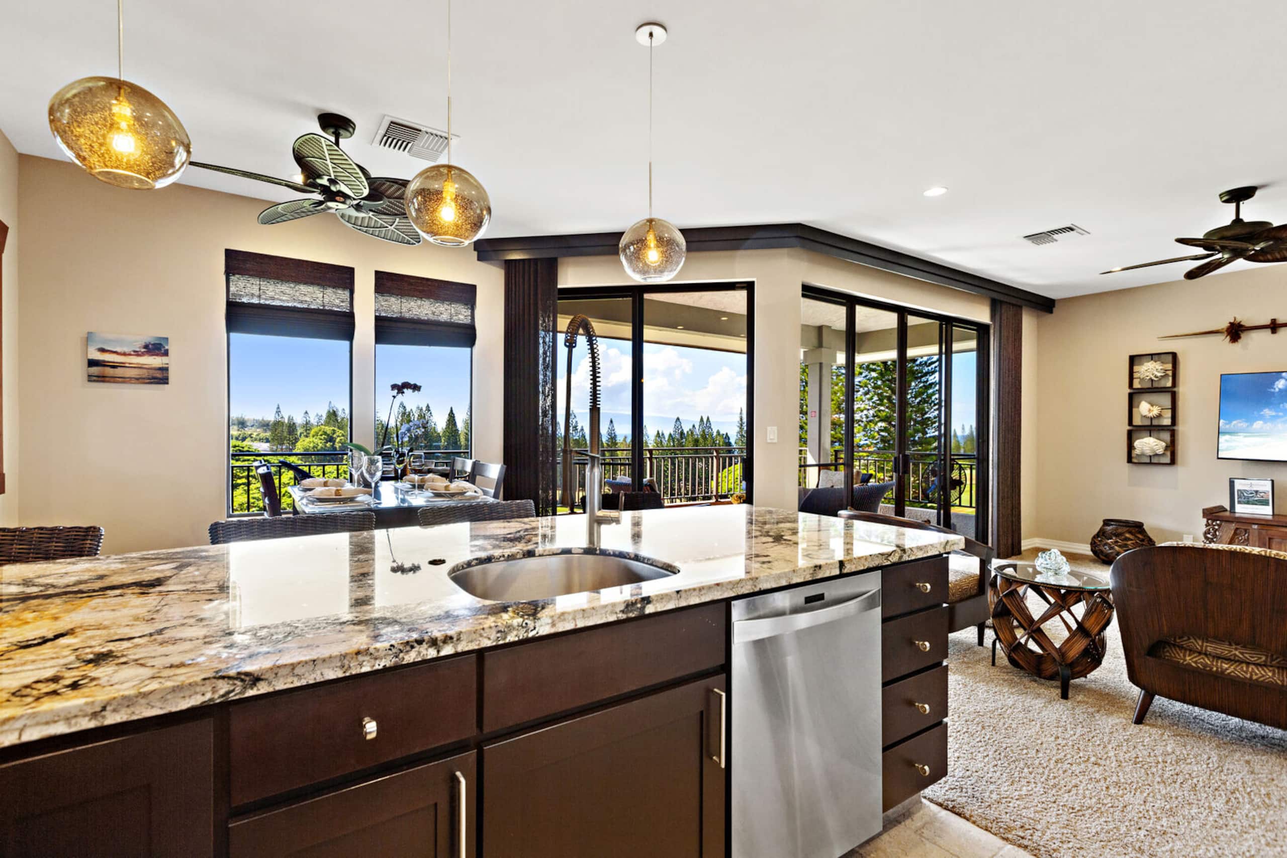 Condo in Lahaina · ★4.82 · 1 bedroom · 2 beds · 1.5 baths - Image 11