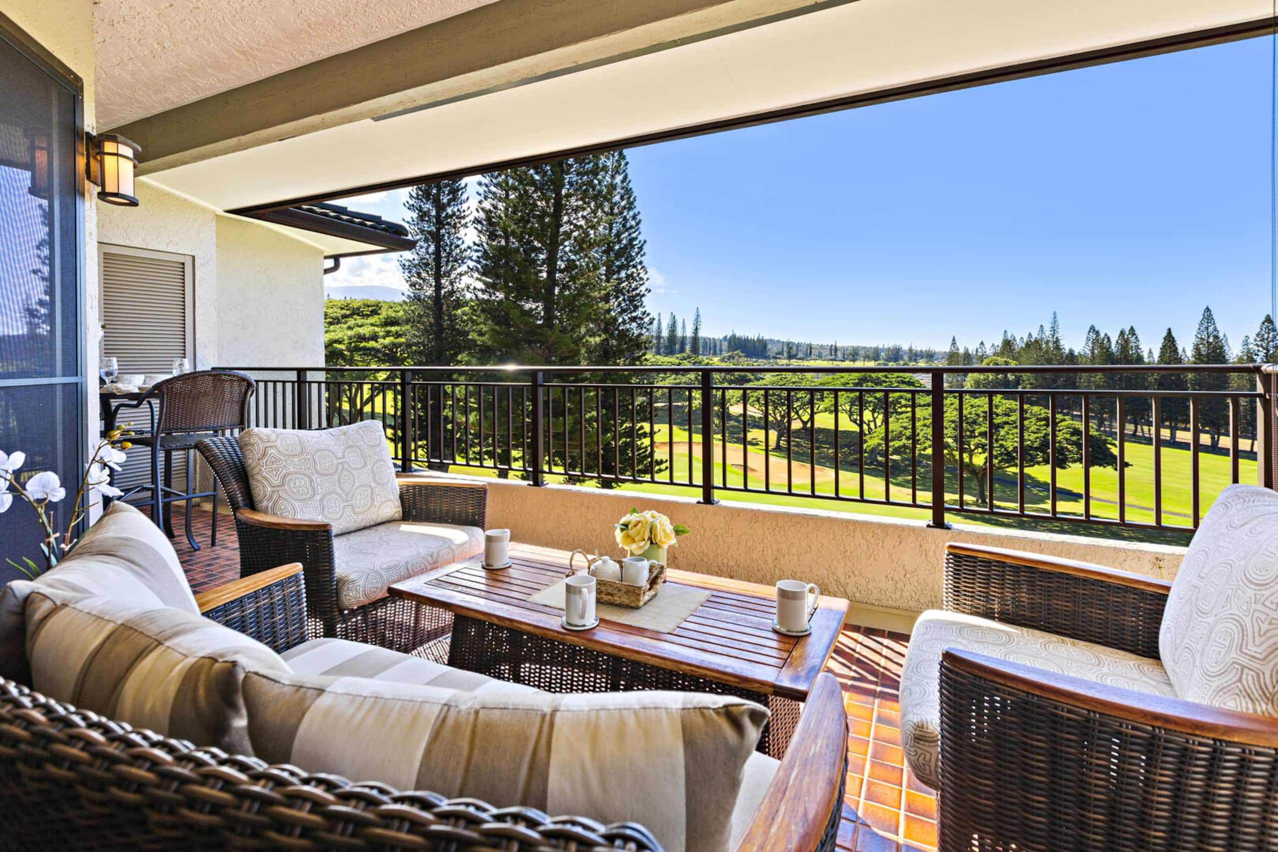 Condo in Lahaina · ★4.82 · 1 bedroom · 2 beds · 1.5 baths - Image 1
