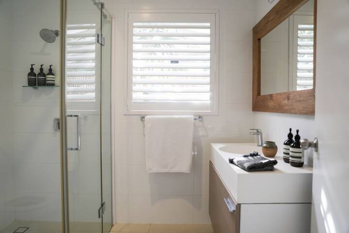 Sirens of Wategos gallery image 5