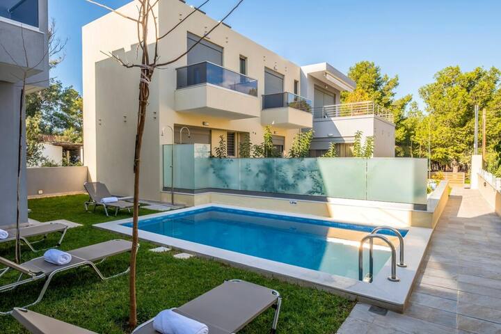 Park-View Pool Villa gallery image 2