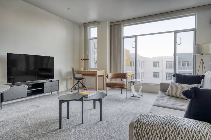 Blueground | Palo Alto, w/d & pool, nr tech