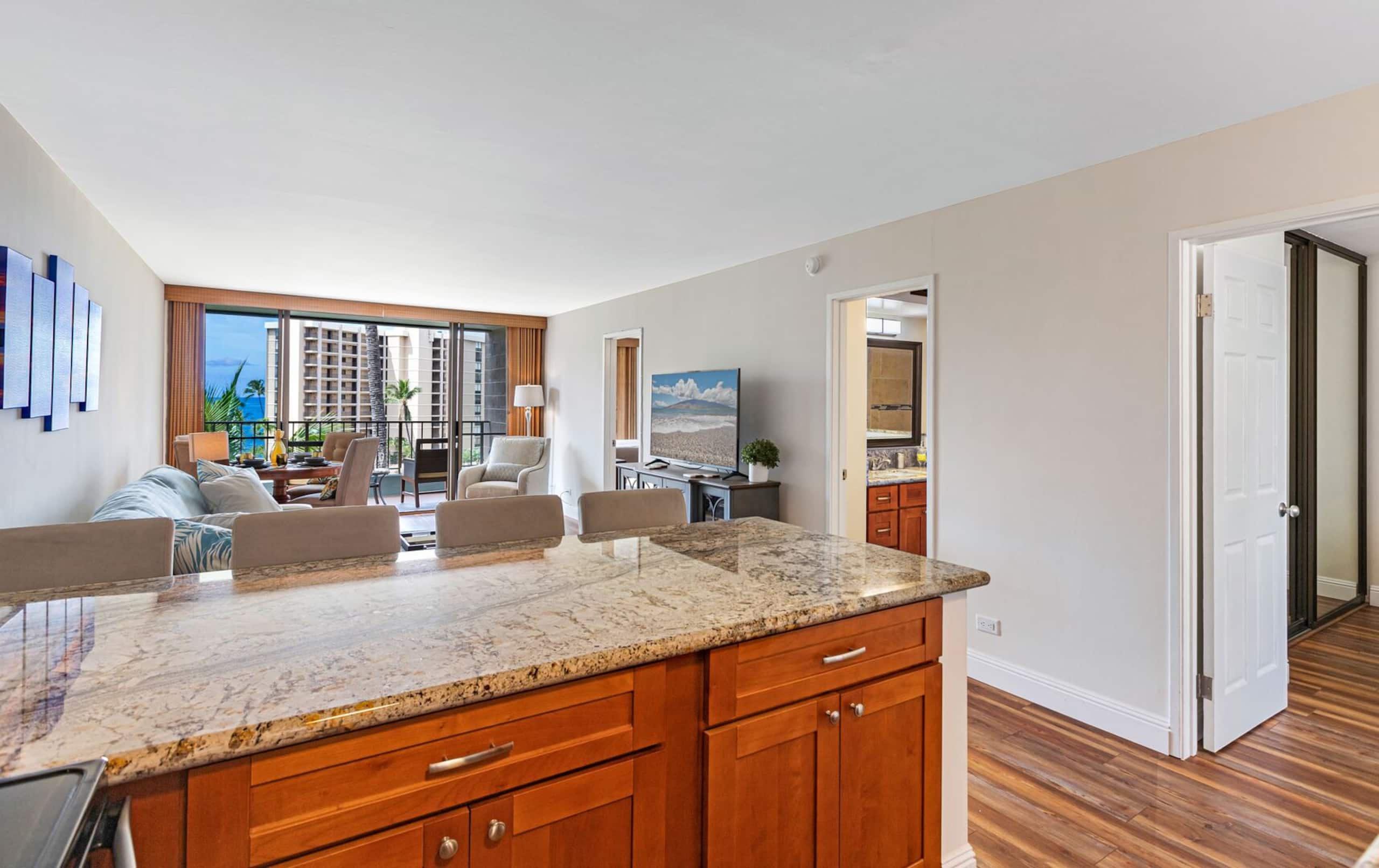 Condo in Lahaina · ★4.58 · 2 bedrooms · 3 beds · 2 baths - Image 28
