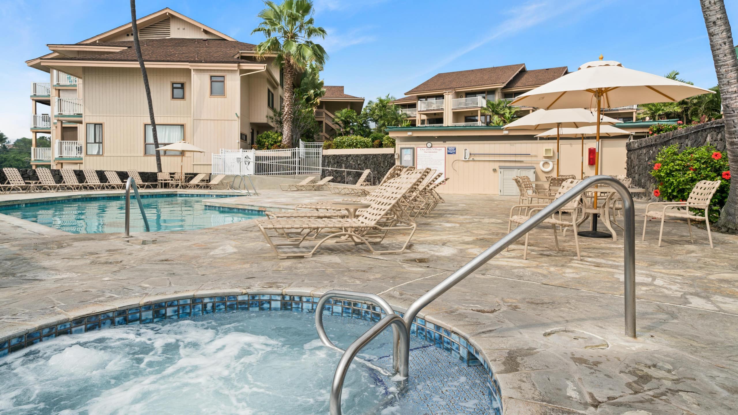 Condo in Kailua-Kona · ★4.23 · 2 bedrooms · 2 beds · 2 baths - Image 24
