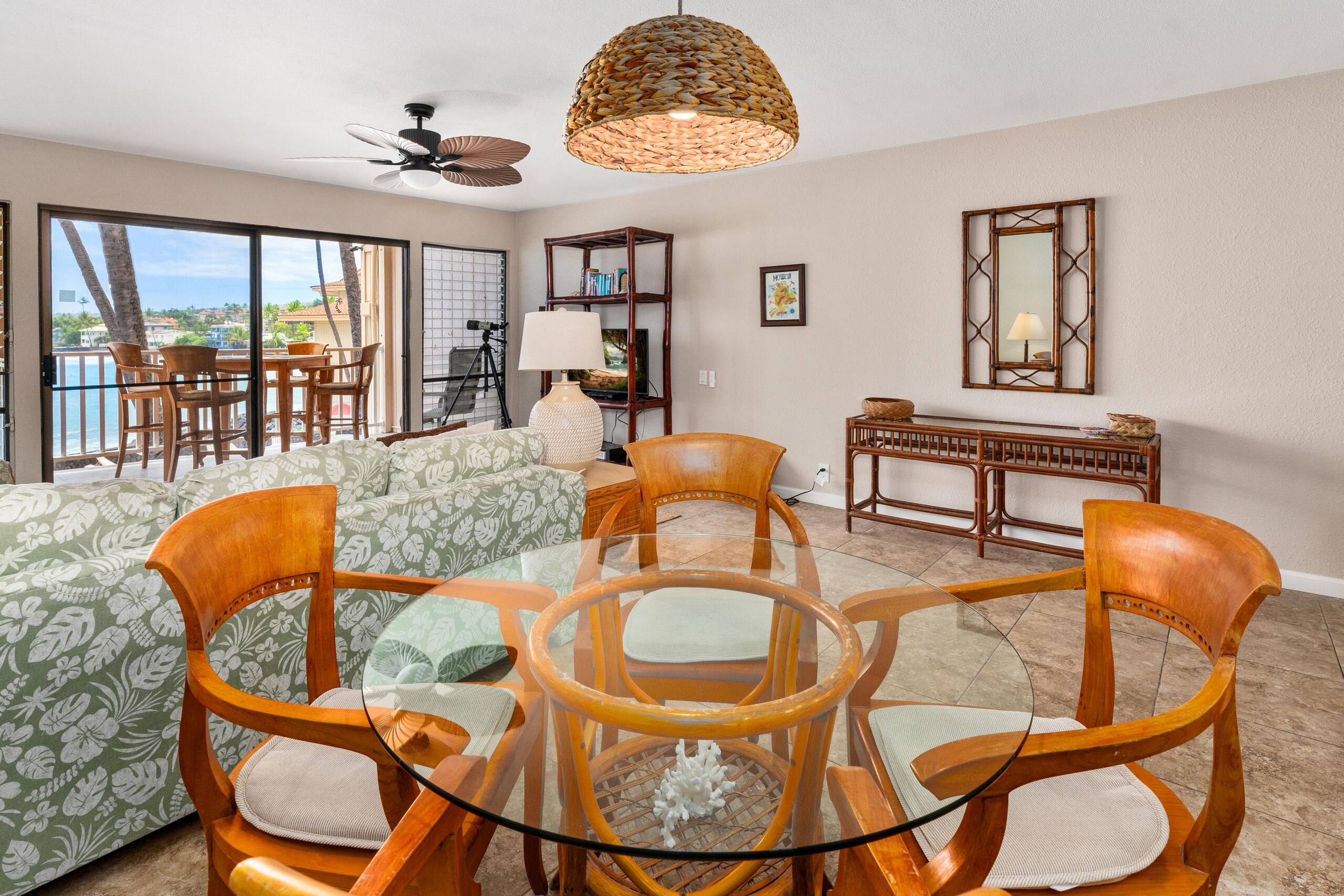 Condo in Kailua-Kona · ★4.23 · 2 bedrooms · 2 beds · 2 baths - Image 9