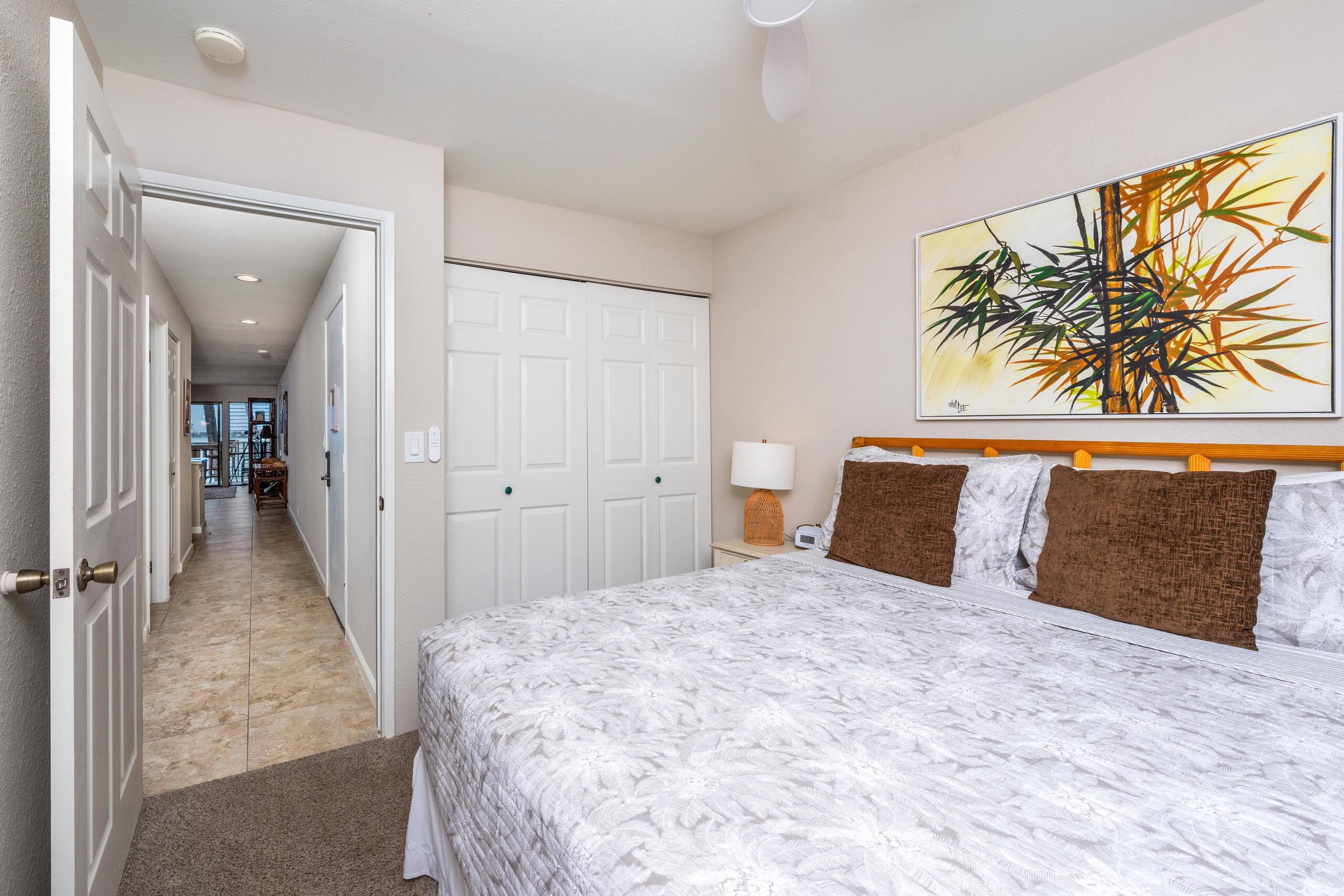 Condo in Kailua-Kona · ★4.23 · 2 bedrooms · 2 beds · 2 baths - Image 16