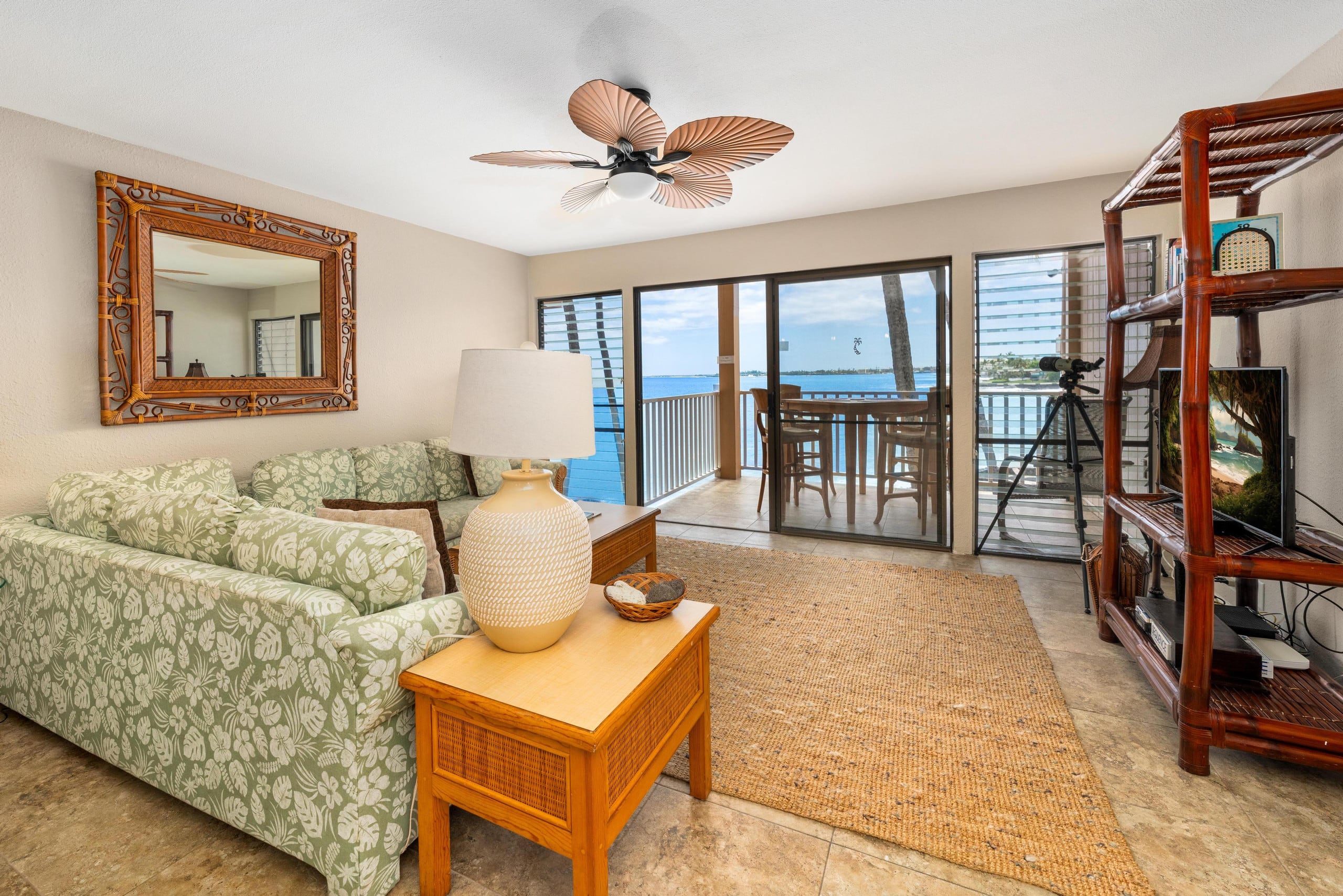 Condo in Kailua-Kona · ★4.23 · 2 bedrooms · 2 beds · 2 baths - Image 6