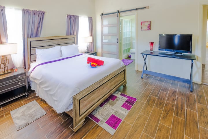 Pangunahing Silid - tulugan Ensuite