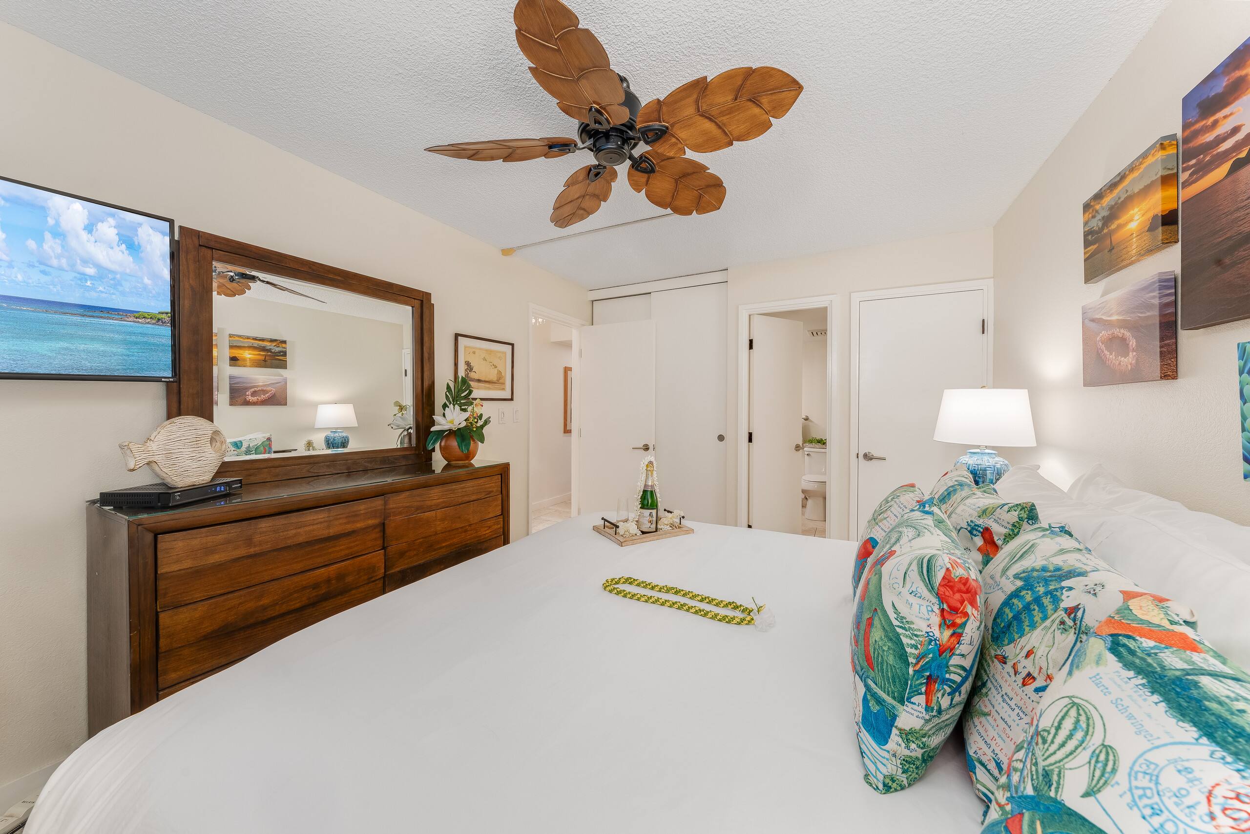 Condo in Kihei · ★4.8 · 1 bedroom · 2 beds · 2 baths - Image 16