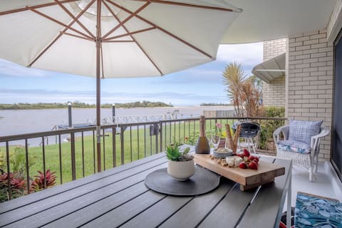 Peaceful River Front Escape Short walk to Ocean St