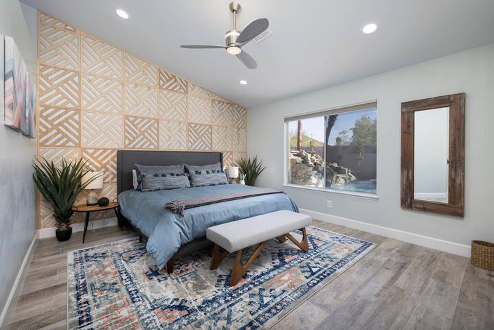 Oasis in the Desert w/ Heated Pool Fully Renovated gallery image 2