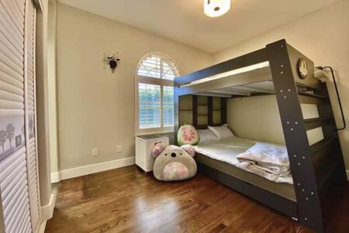 D8ac6dec 2b36 4261 8e8d 31e050e9adf8