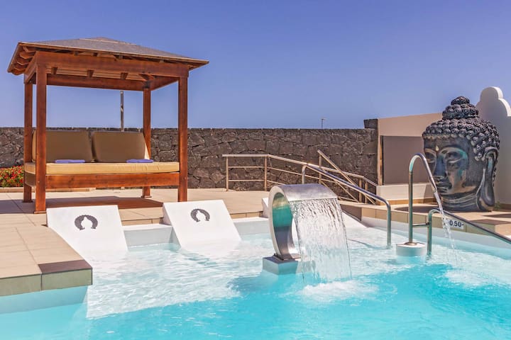 Solmar Villas Holidays managed Airbnb listing 2