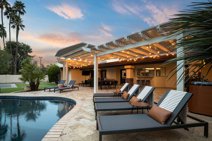 The Callahan: Pickleball, Sports Bar, Gym, Theater - Arizona