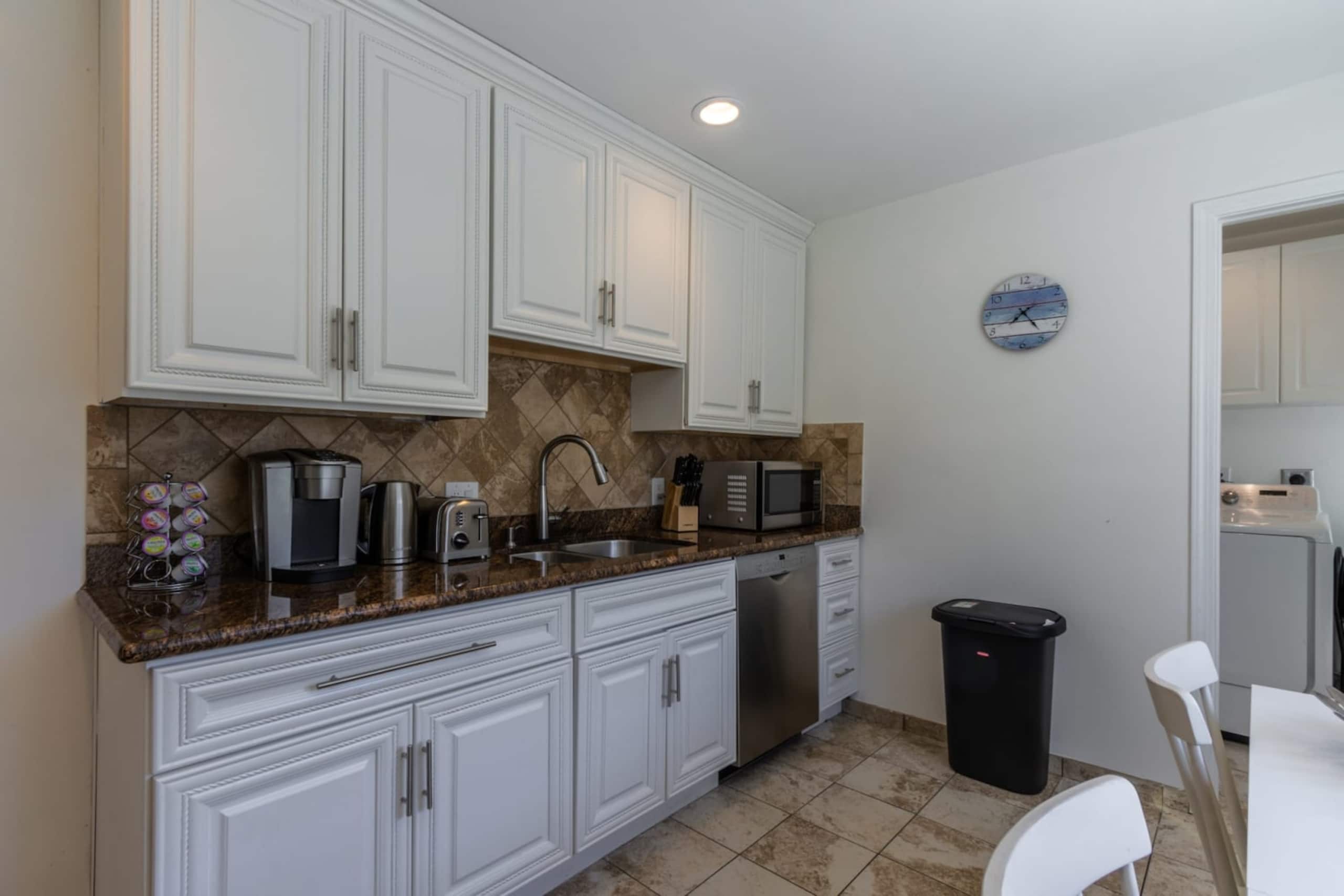 Downtown Sunnyvale Home w/ Garden & Parking - Photo 12