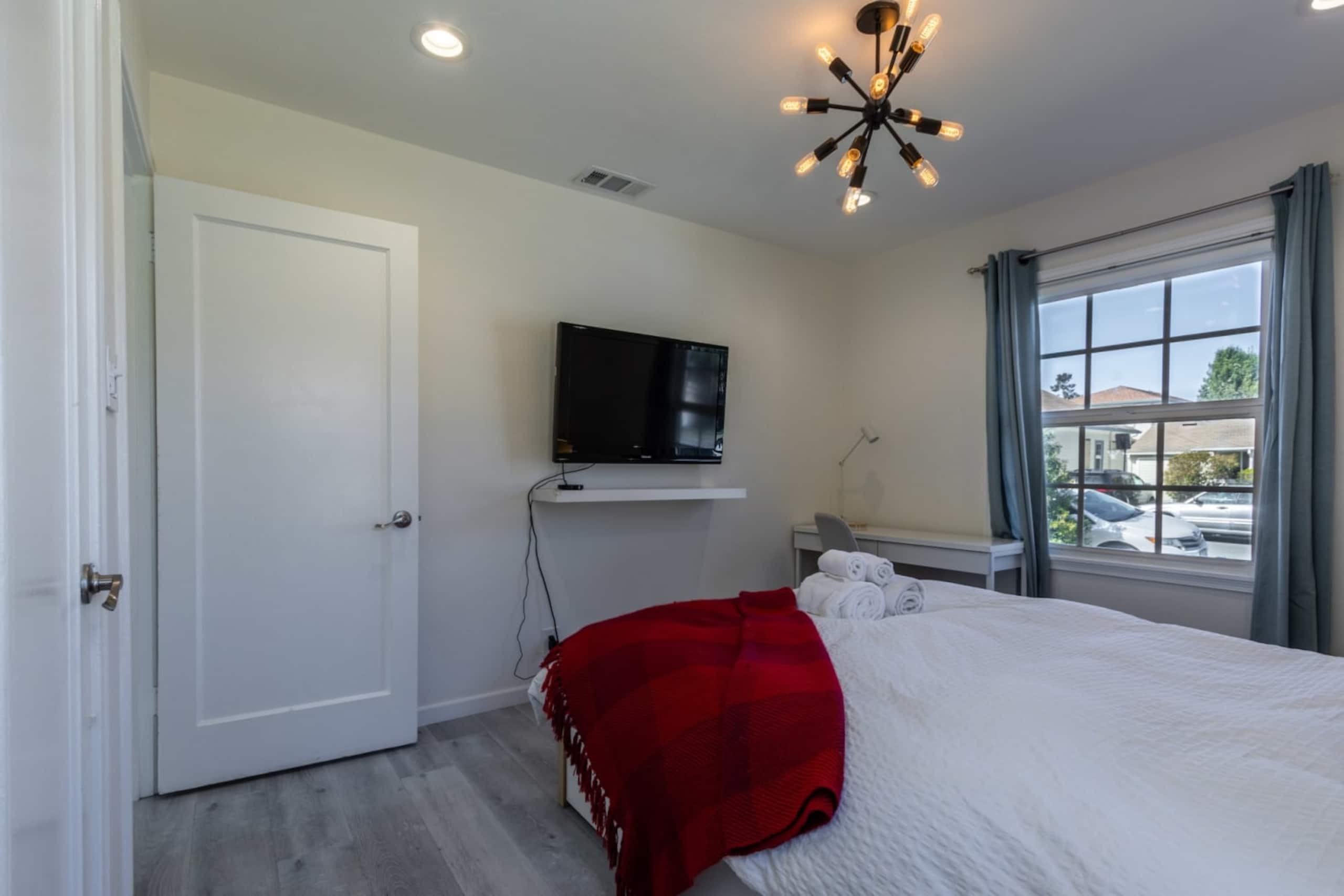 Downtown Sunnyvale Home w/ Garden & Parking - Photo 23