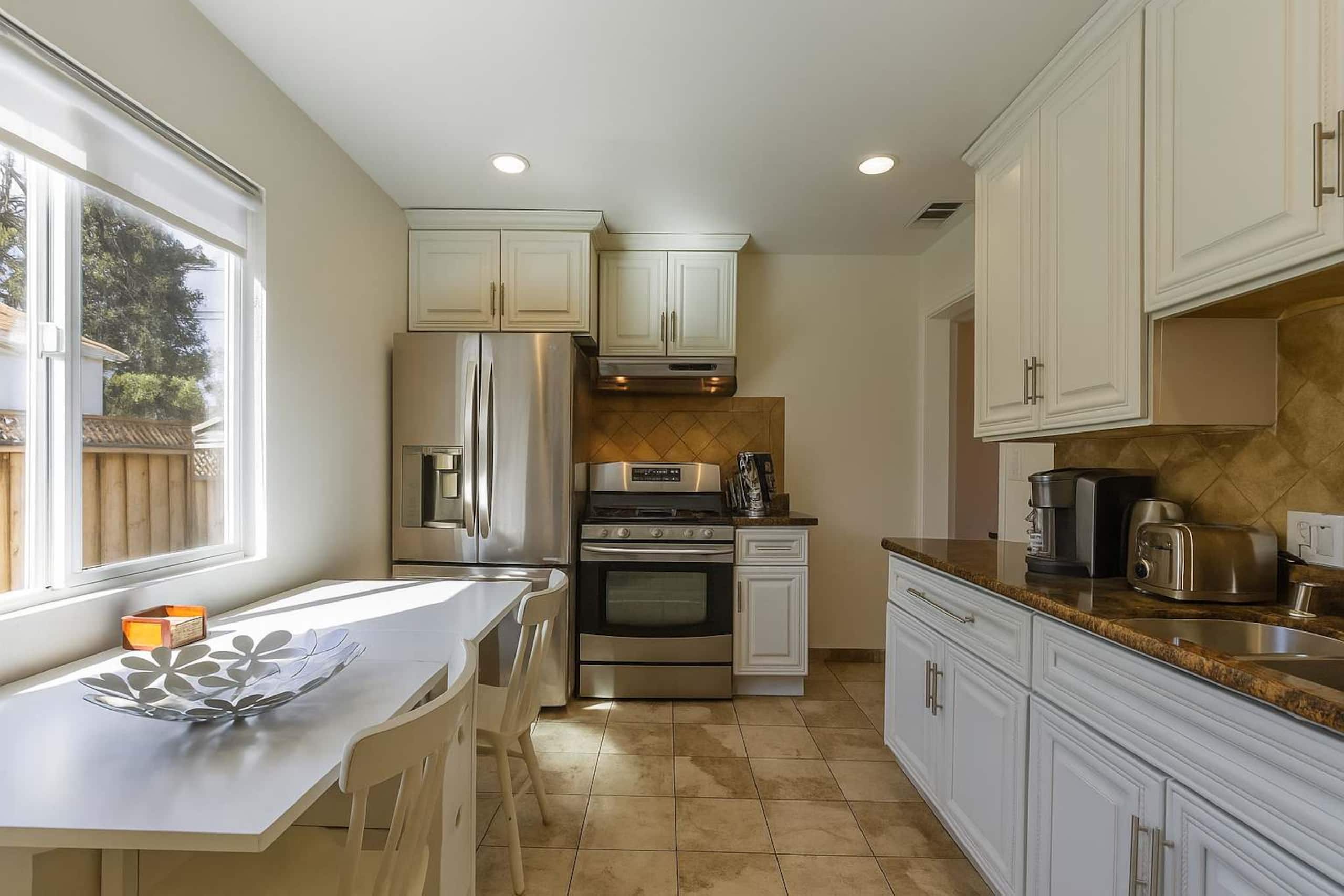 Downtown Sunnyvale Home w/ Garden & Parking - Photo 2