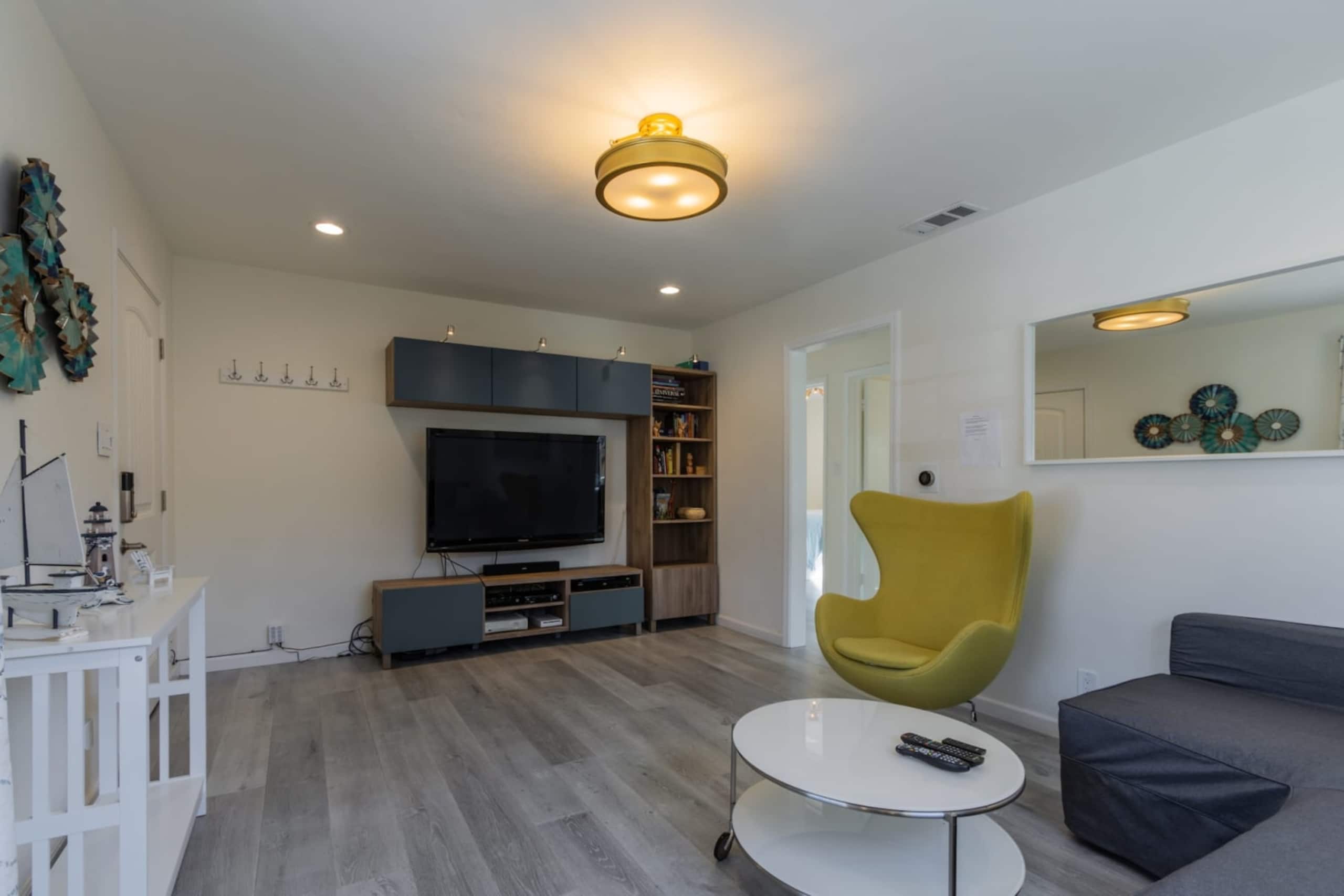 Downtown Sunnyvale Home w/ Garden & Parking - Photo 8