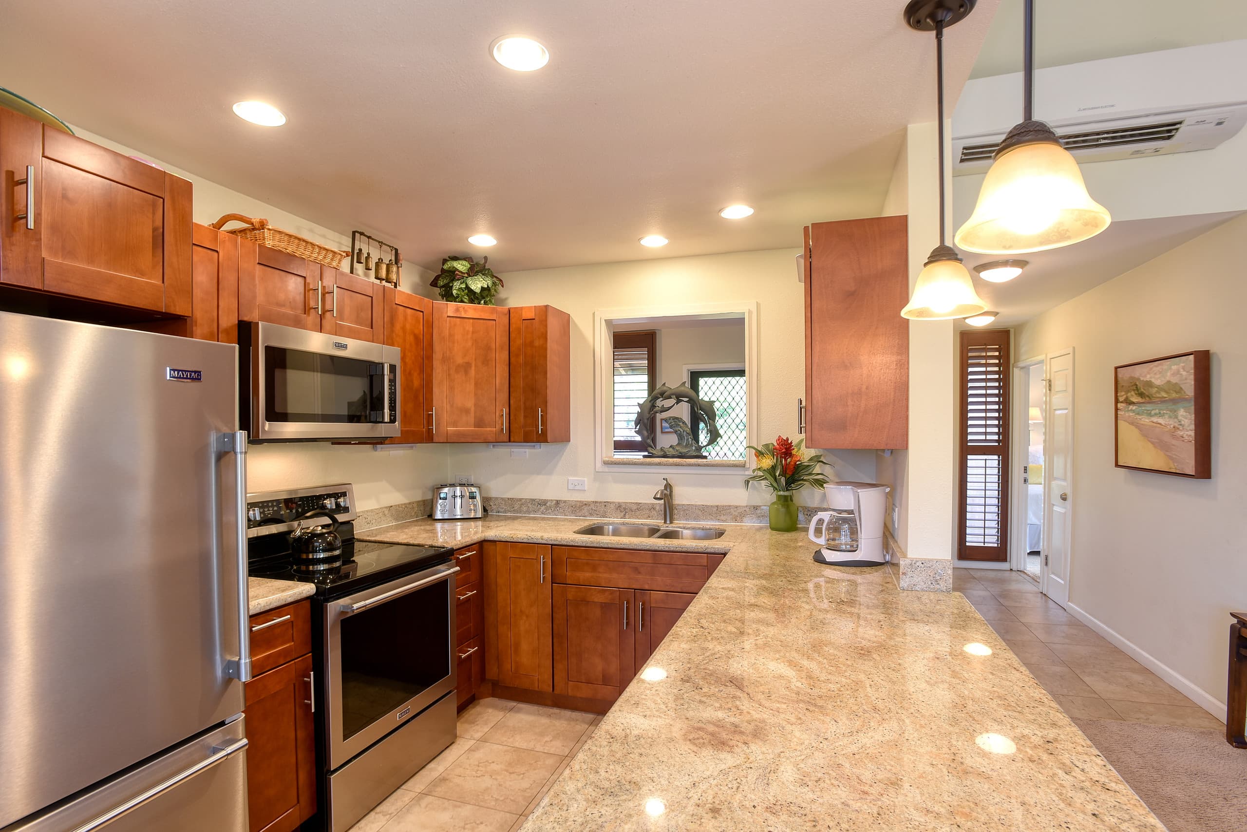 Condo in Kihei · ★4.96 · 2 bedrooms · 3 beds · 2 baths - Image 11