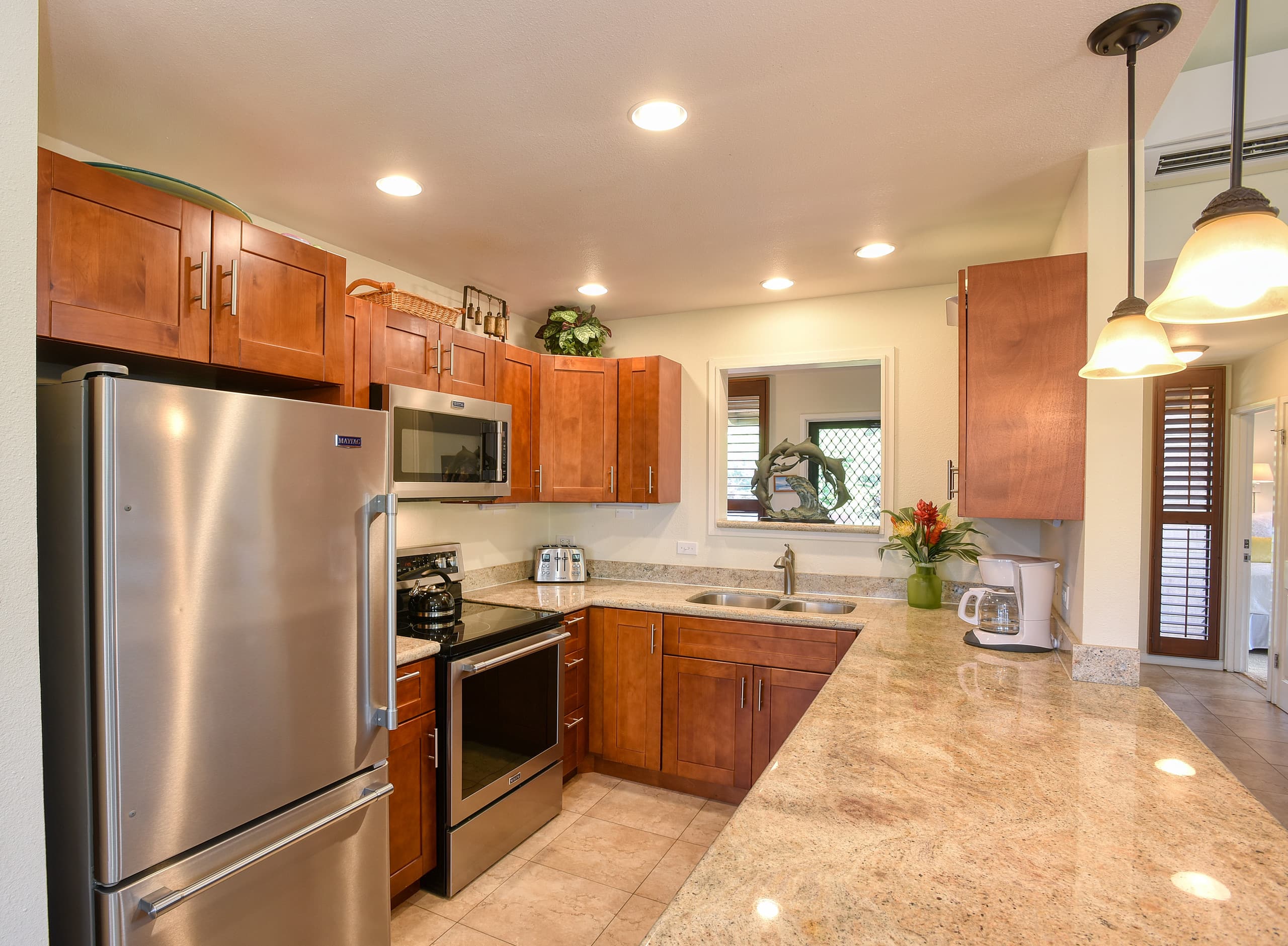Condo in Kihei · ★4.96 · 2 bedrooms · 3 beds · 2 baths - Image 13