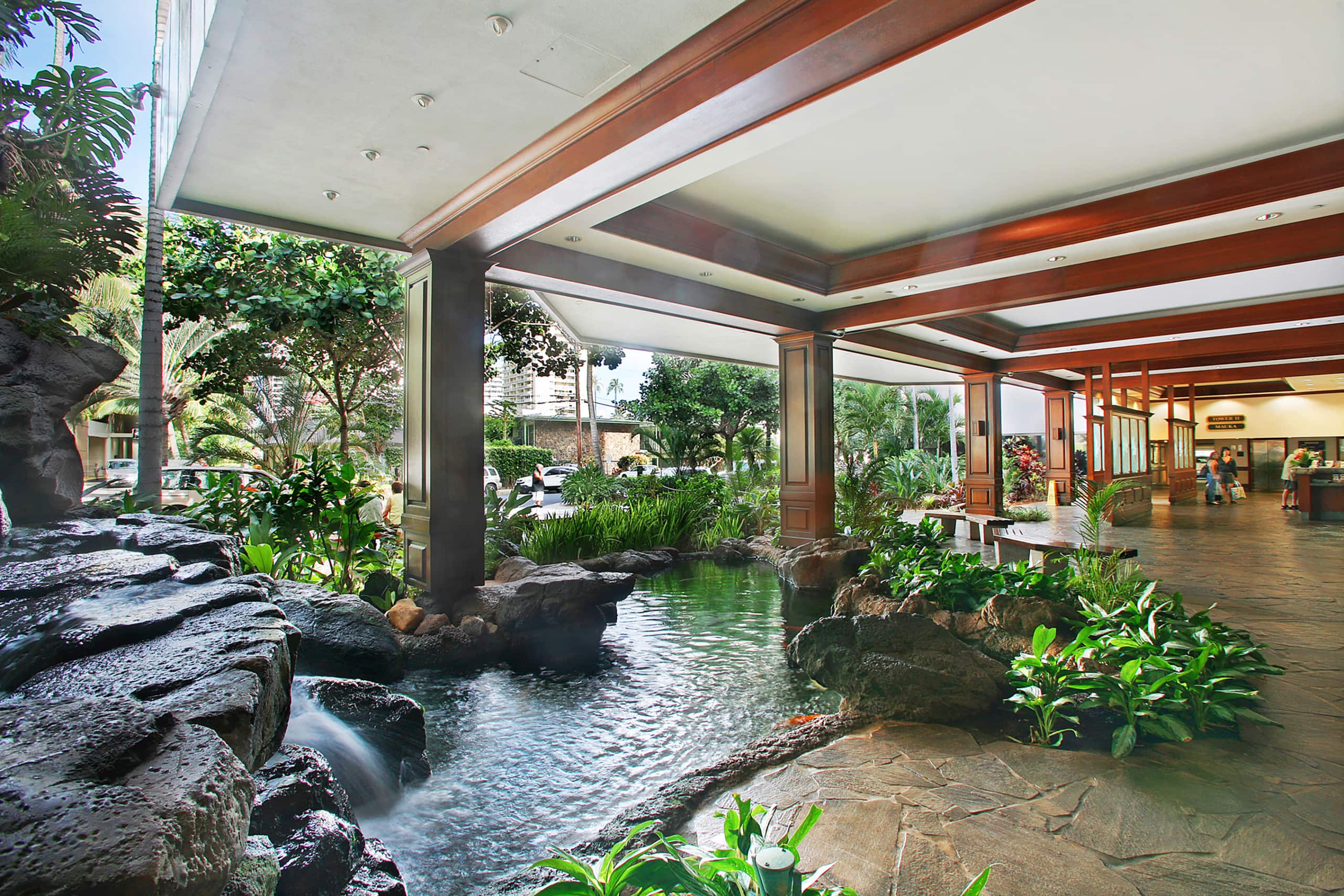 Condo in Honolulu · ★4.45 · 1 bedroom · 3 beds · 1 shared bath - Image 16