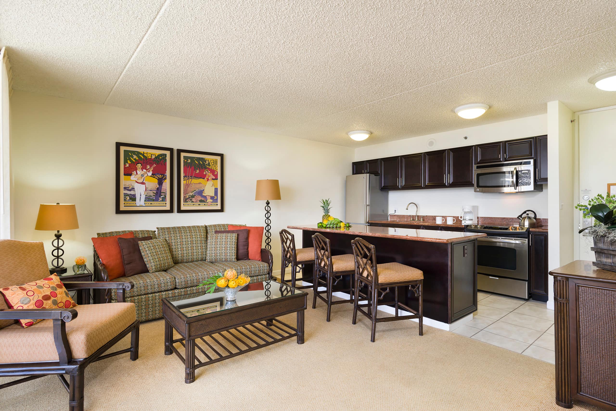 Condo in Honolulu · ★4.75 · 1 bedroom · 3 beds · 1 shared bath - Image 8