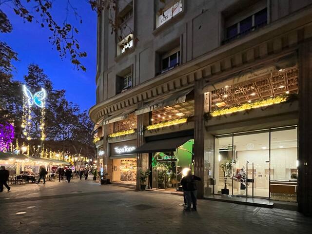 Passeig de Gracia by Enjoybcn gallery image 2