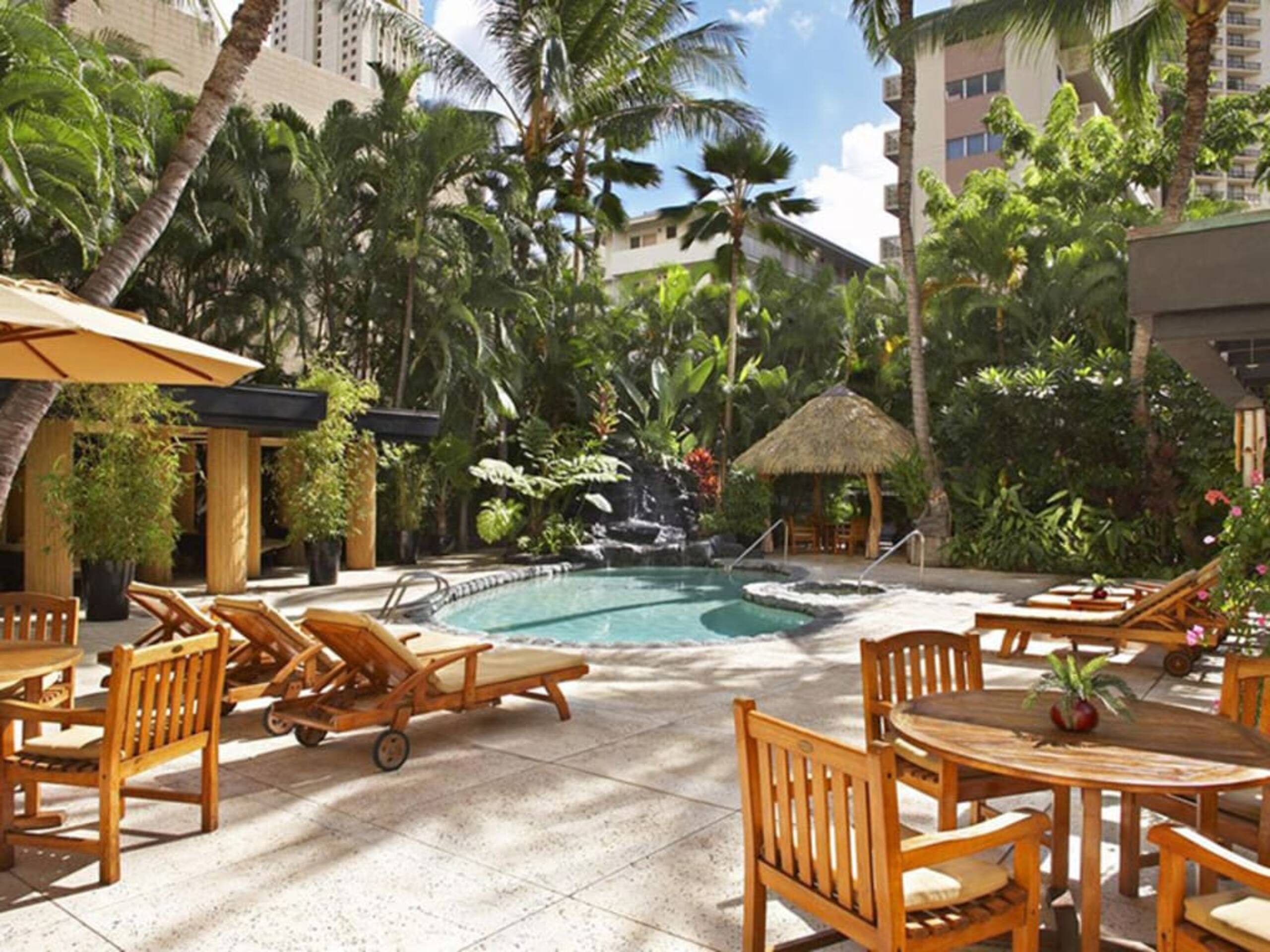 Condo in Honolulu · ★4.0 · Studio · 1 bed · 1 shared bath - Image 44