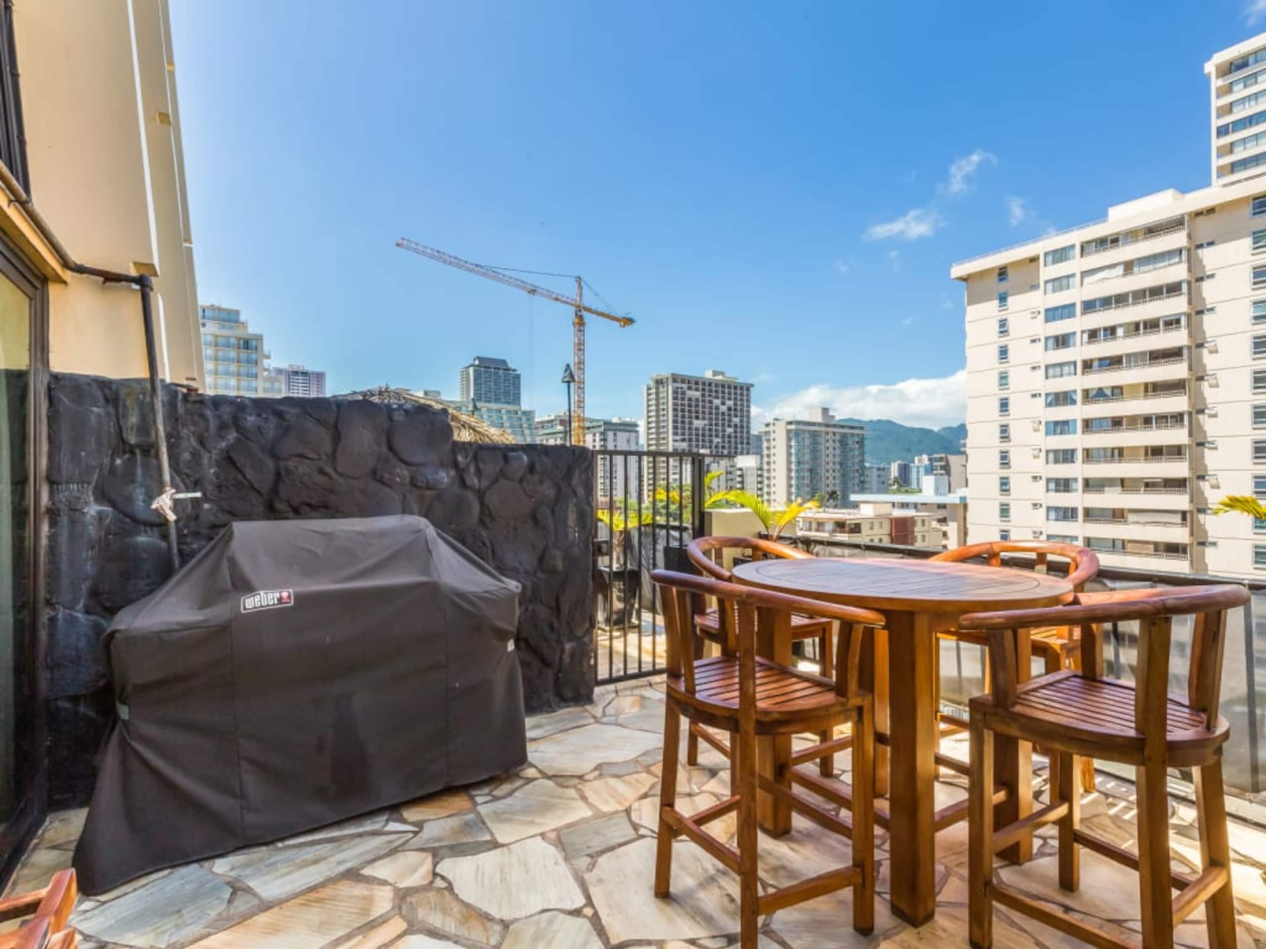 Condo in Honolulu · ★4.2 · 1 bedroom · 3 beds · 1 private bath - Image 25