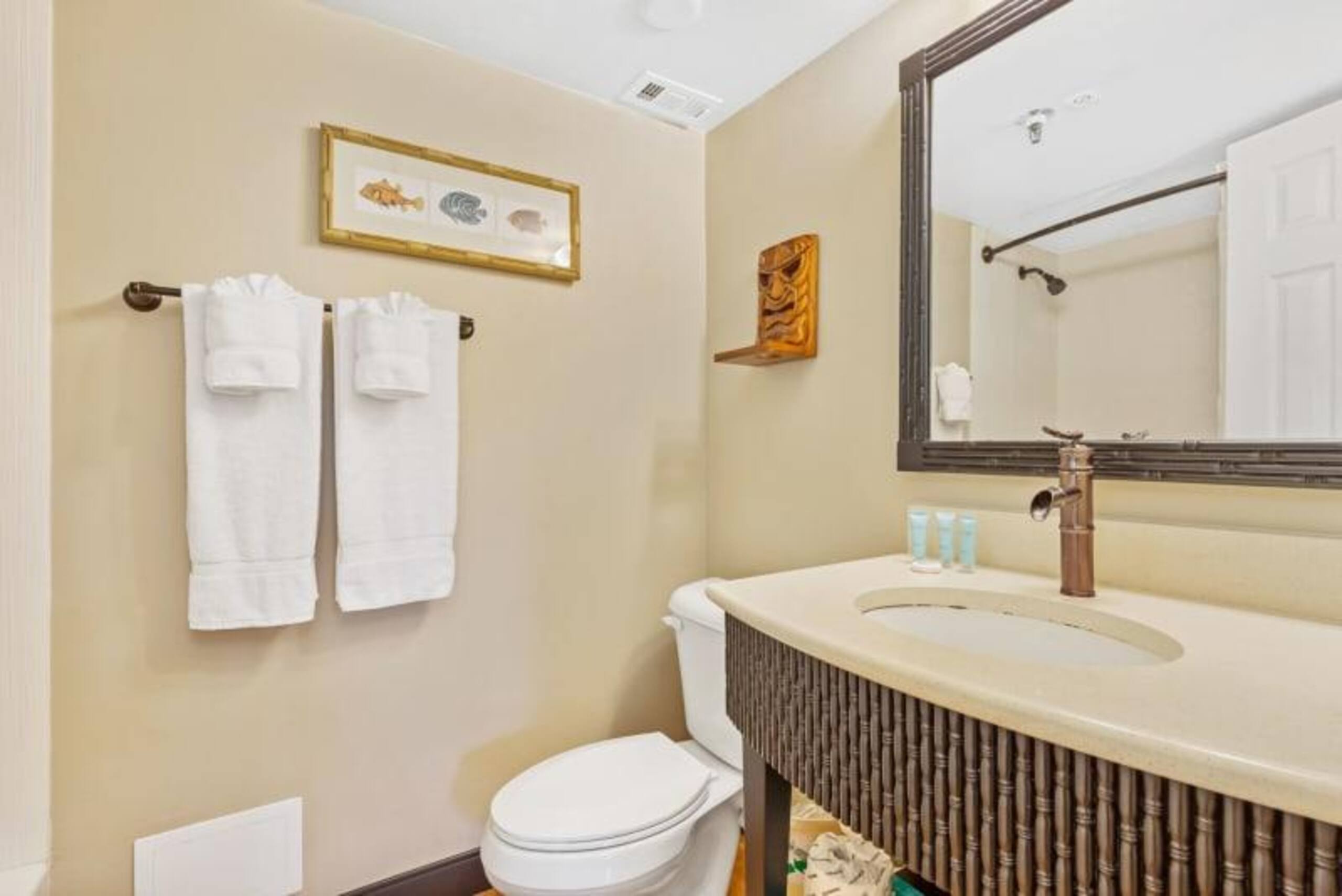 Condo in Honolulu · ★4.2 · Studio · 2 beds · 1 bath - Image 12