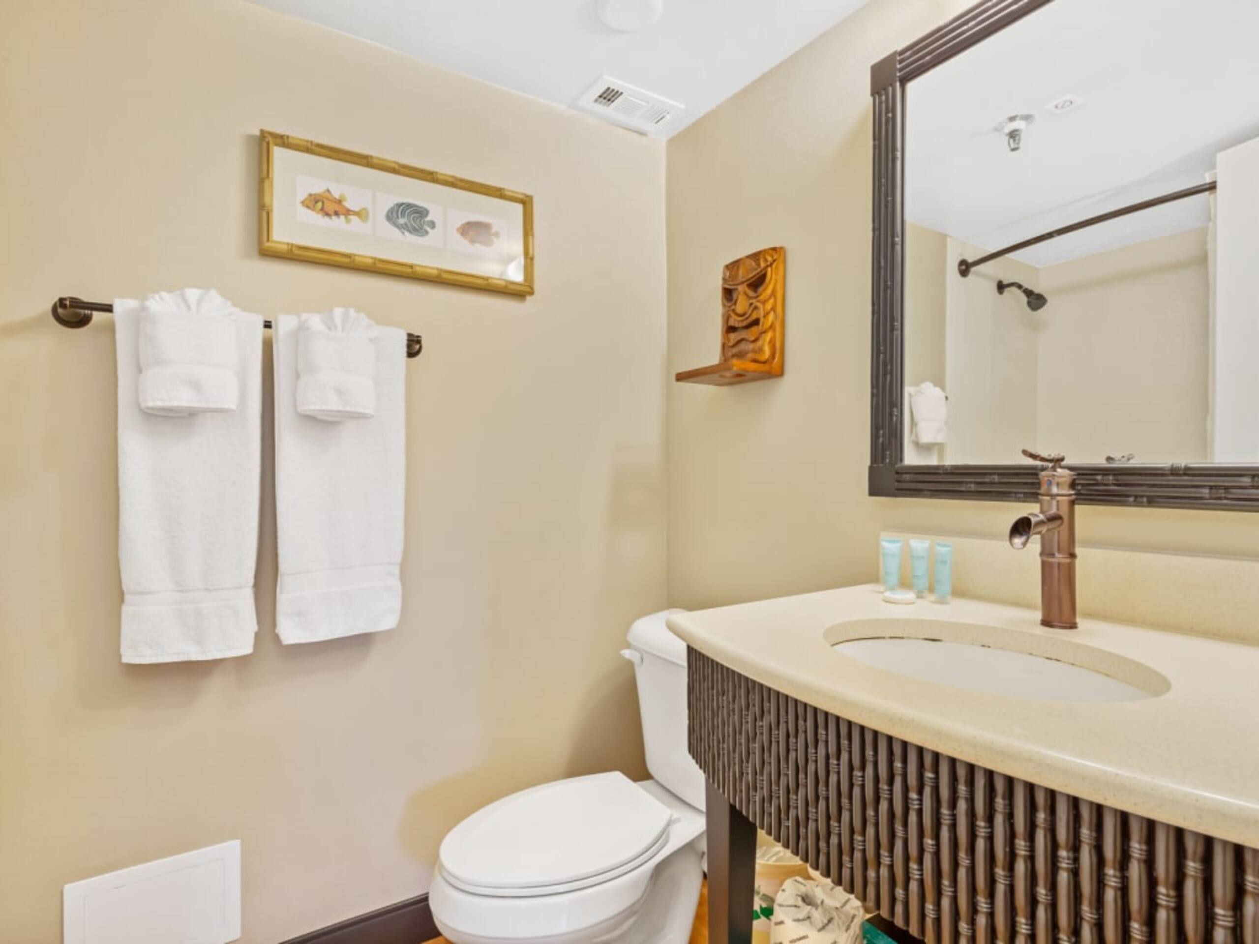 Condo in Honolulu · ★4.2 · Studio · 2 beds · 1 bath - Image 29