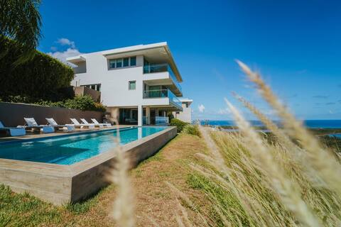 Pool, Walk Out Patio Area w/ Kitchenette, Villa