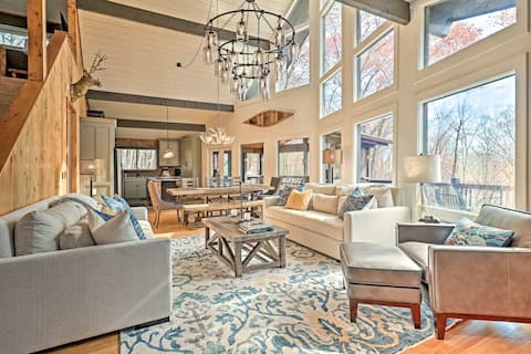 5 Mi to Ski Sapphire Valley: Cozy Retreat w/ Decks