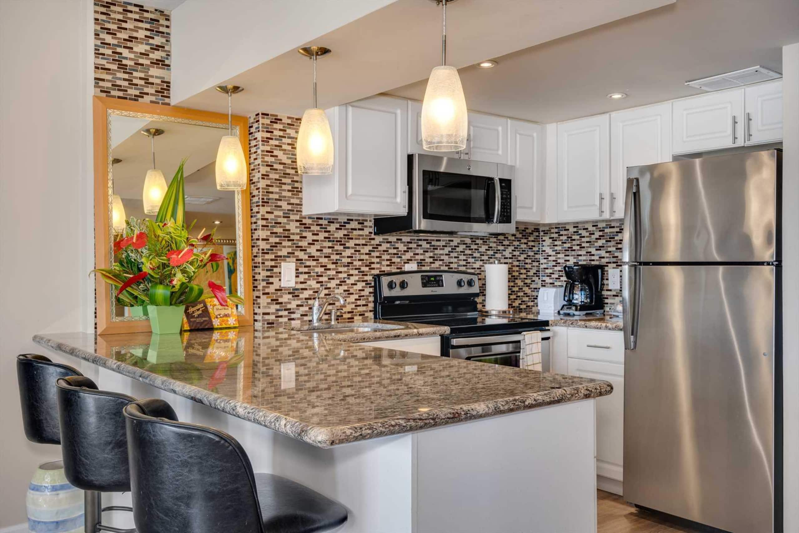 Condo in Honolulu · ★4.7 · 1 bedroom · 2 beds · 1 private bath - Image 17