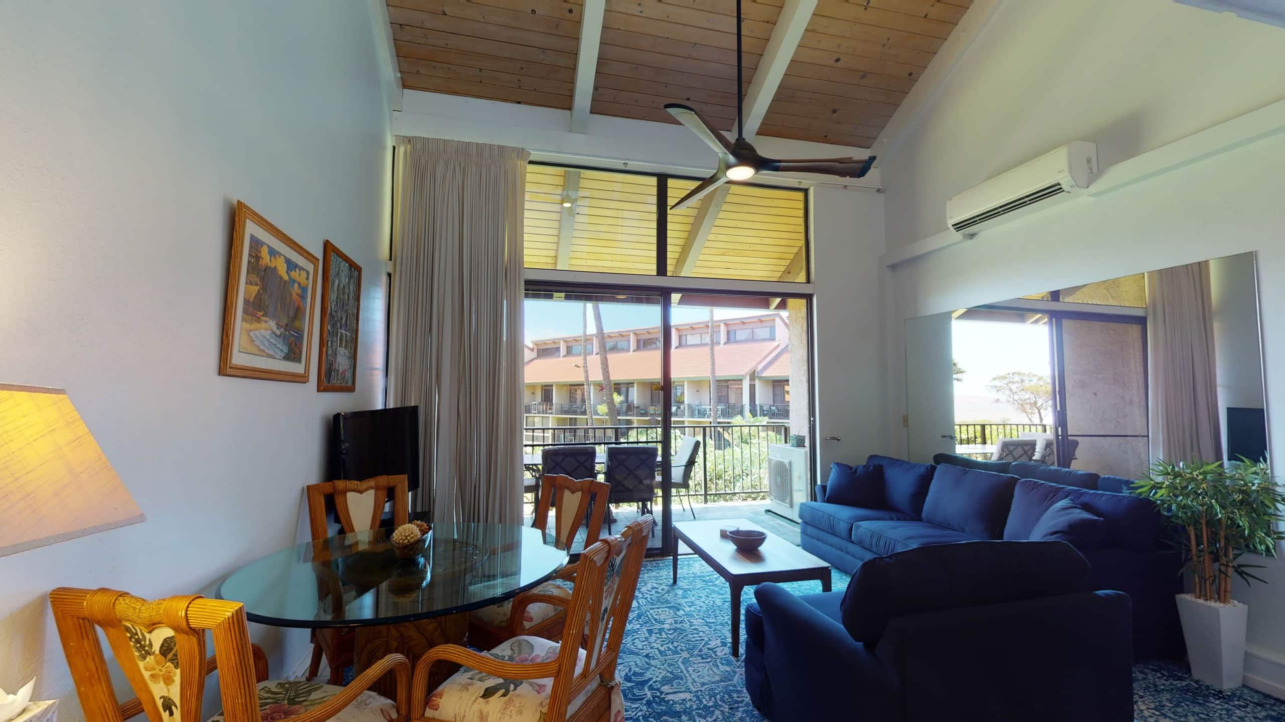Magnificent Sunsets and Beachfront at Luana Kai - Image 9
