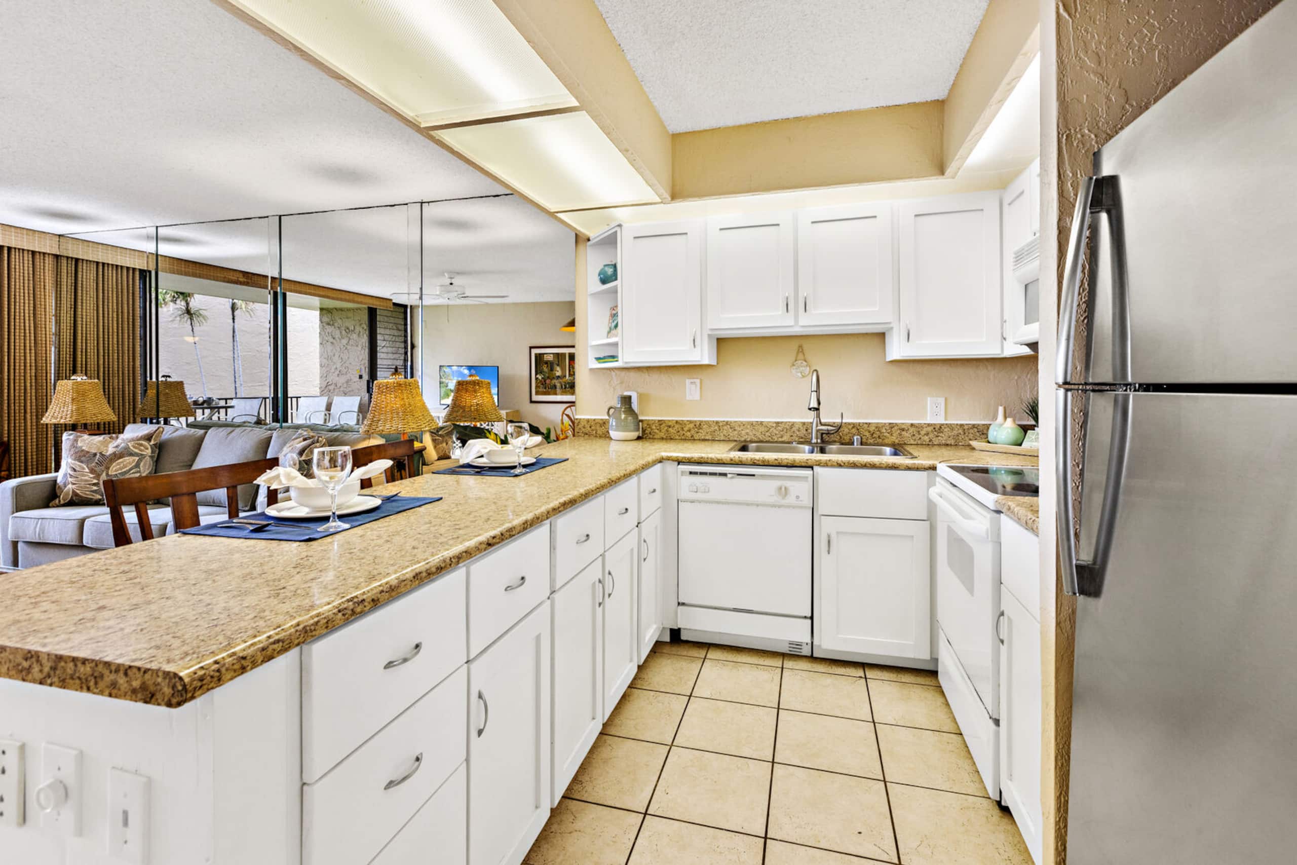 Condo in Lahaina · ★4.23 · 1 bedroom · 2 beds · 1 bath - Image 11