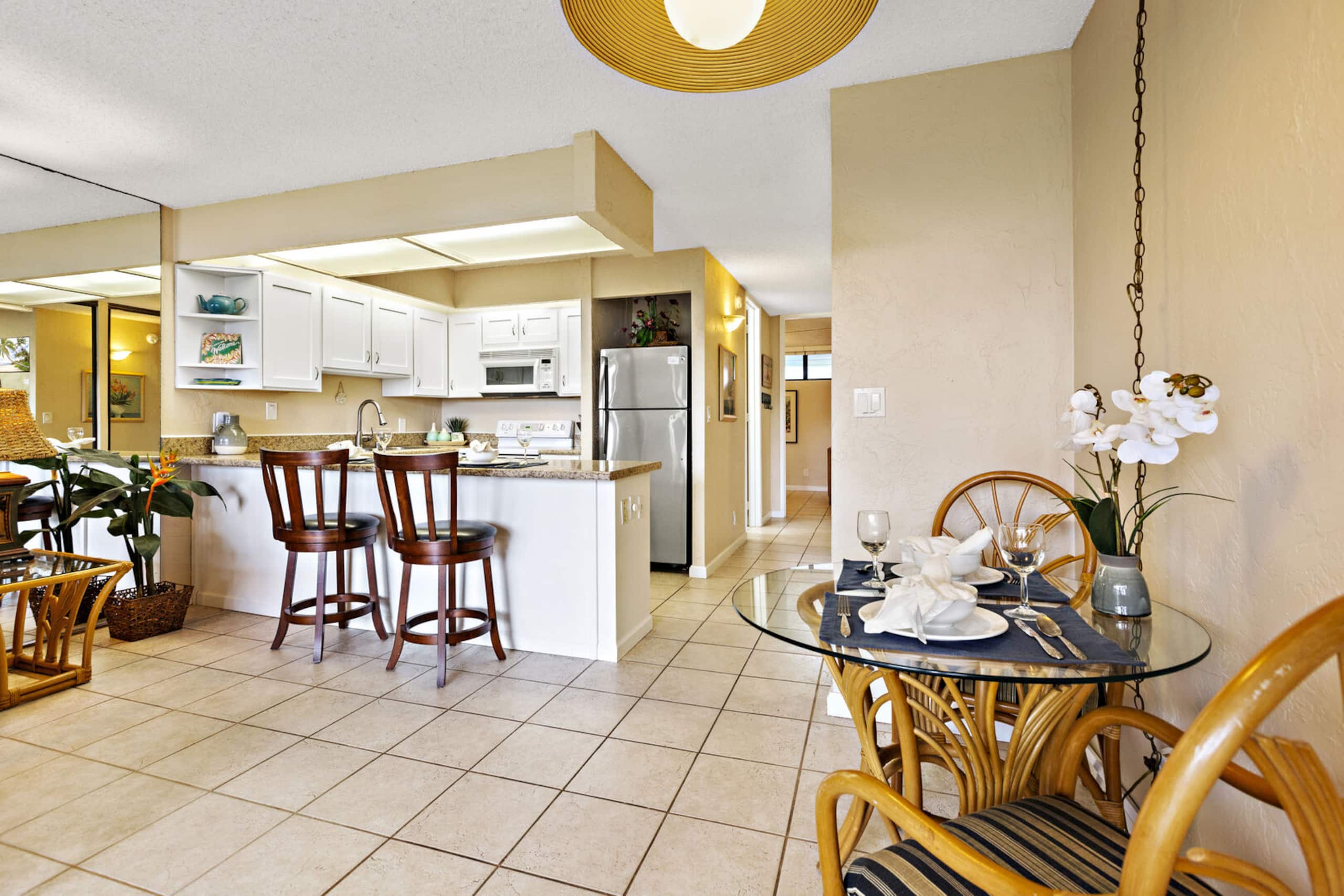 Condo in Lahaina · ★4.23 · 1 bedroom · 2 beds · 1 bath - Image 7
