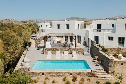 Villa Tranquilla - Beach House, Seaview, Pool & Ja
