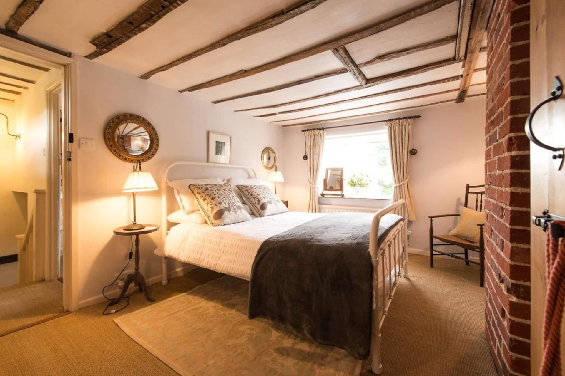 Spadgers, a flax workers cottage next to fields in a Medieval Village — photo 4