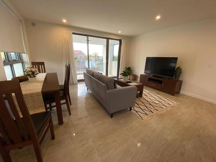Brand New 2 Br Apt In Surfers For 6 People - Surfers Paradise