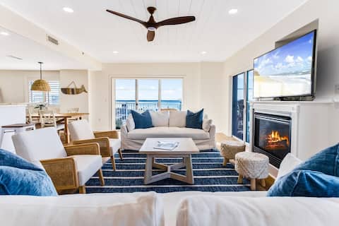 Ocean and Bay views at Luxurious Ocean Bliss!