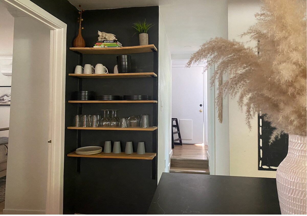 Sweet Bungalow | East Austin Retreat | Walkable